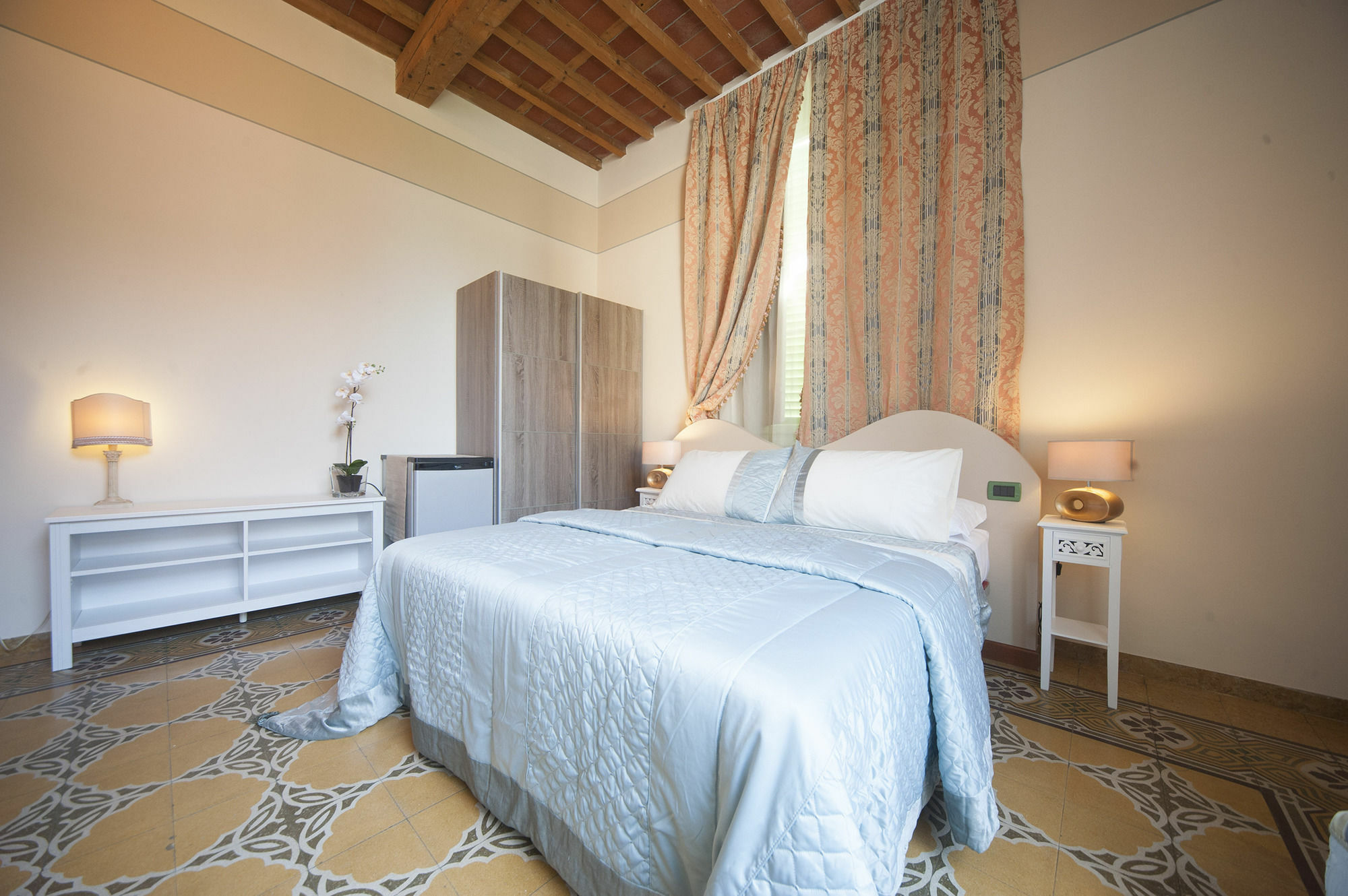 לינה וארוחת בוקר Lucca Relais מראה חיצוני תמונה