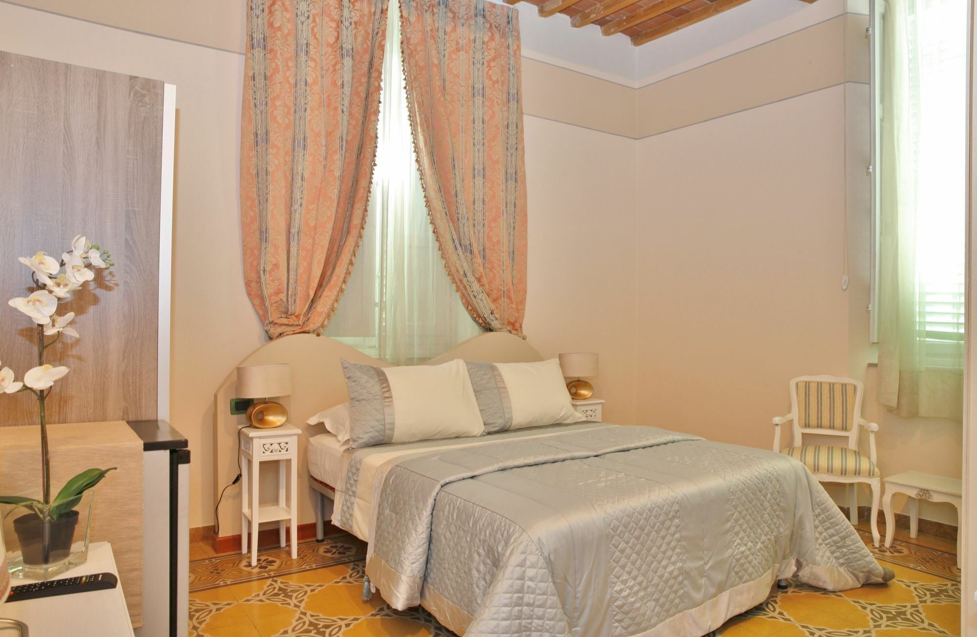 לינה וארוחת בוקר Lucca Relais מראה חיצוני תמונה